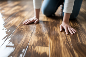 Réparer un parquet stratifié qui a pris l&rsquo;eau