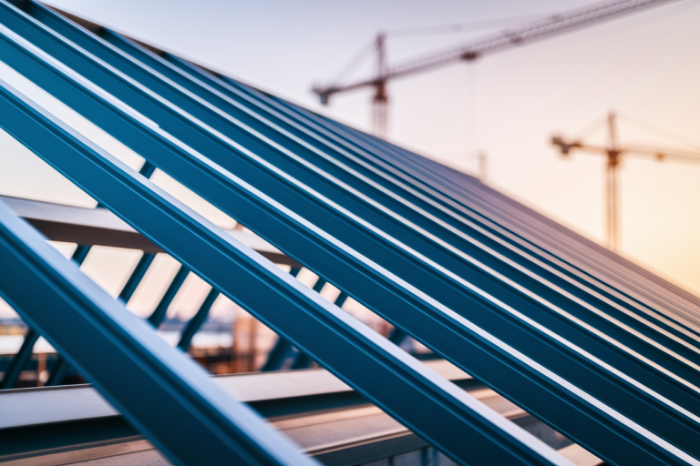 Espacement optimal des chevrons pour bac acier : guide de pose